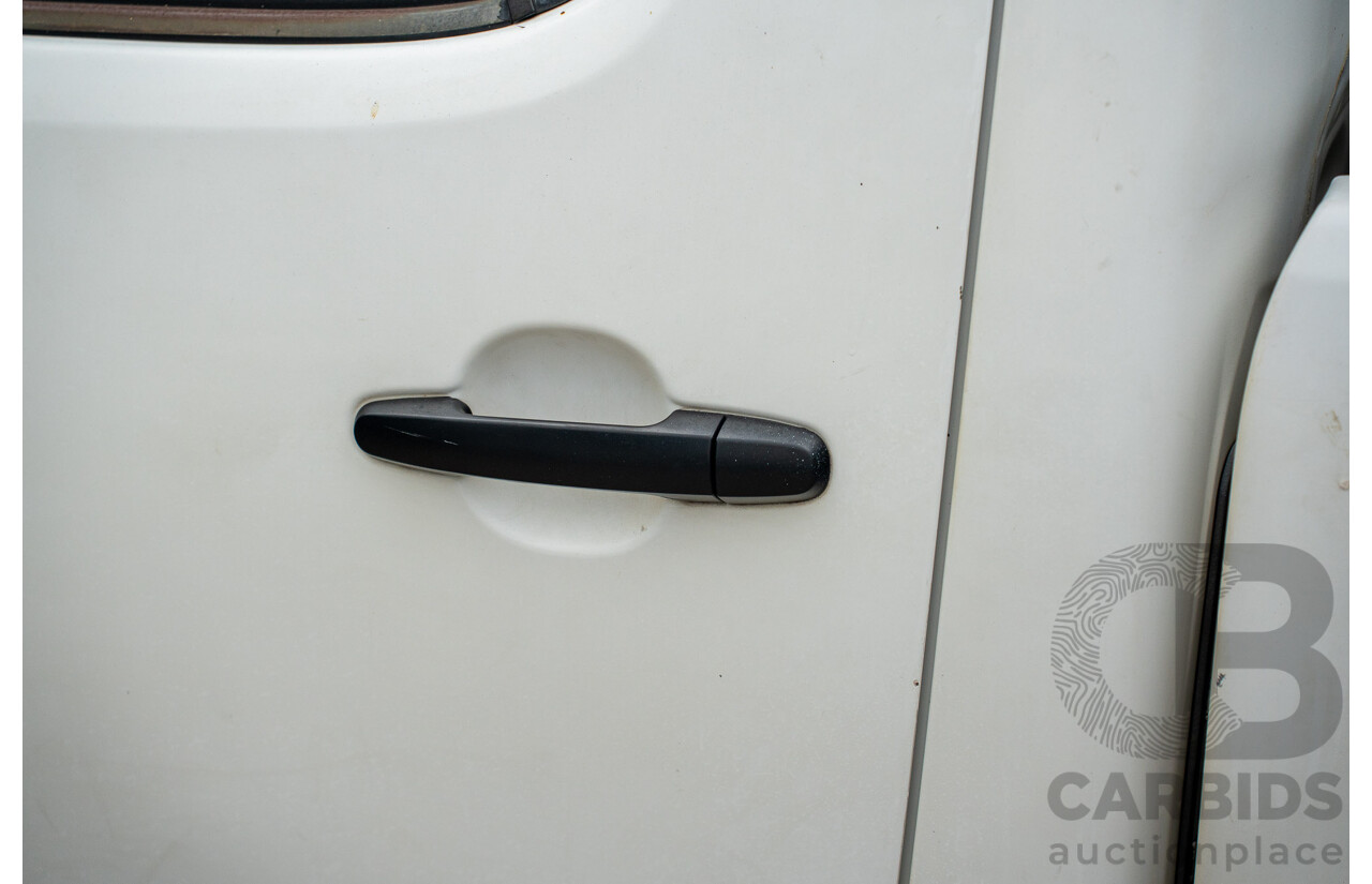 3/2005 Toyota Hilux LN147R Dual Cab P/Up Vanilla White Turbo Diesel 3.0L