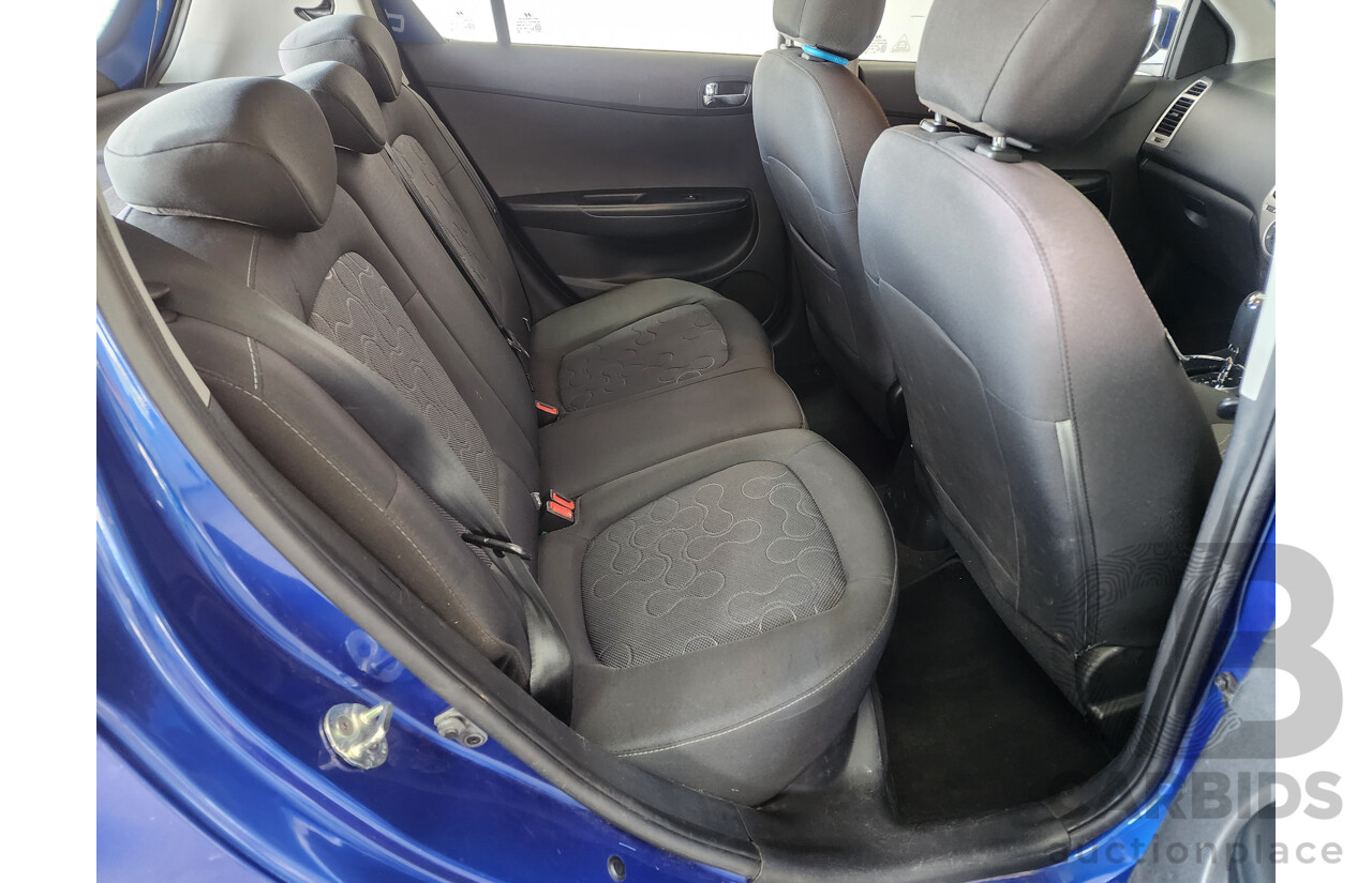 10/2011 Hyundai i20 Active PB MY11 5d Hatchback Blue 1.4L