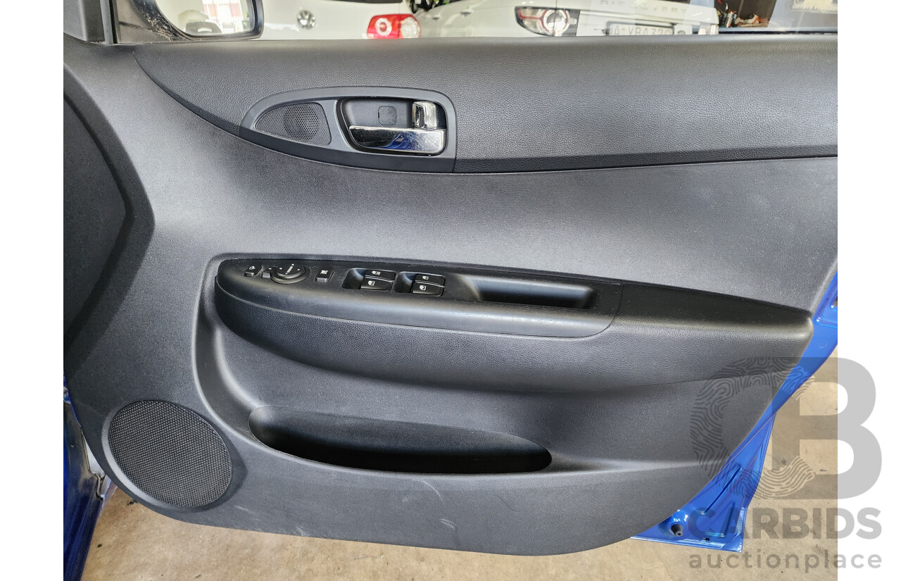 10/2011 Hyundai i20 Active PB MY11 5d Hatchback Blue 1.4L