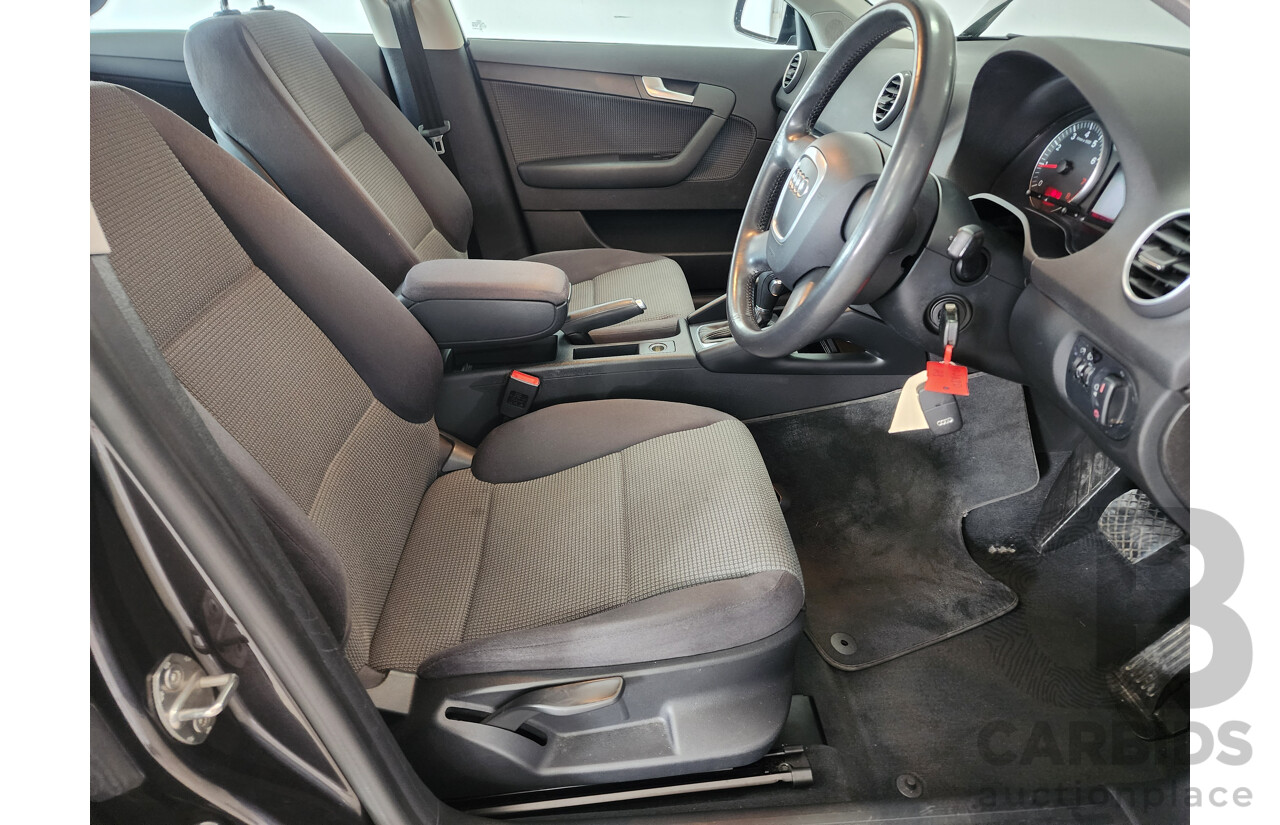 4/2005 Audi A3 Sportback 1.6 Attraction 8P 5d Hatchback Grey 1.6L