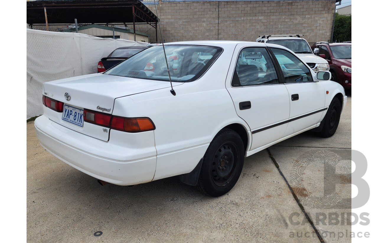 4/1999 Toyota Camry Conquest MCV20R 4d Sedan White 3.0L