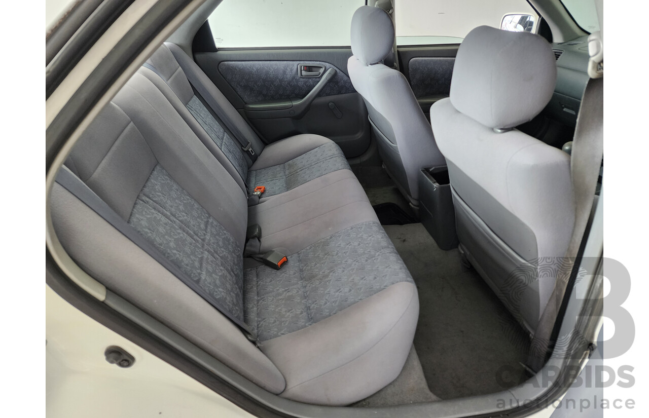 4/1999 Toyota Camry Conquest MCV20R 4d Sedan White 3.0L
