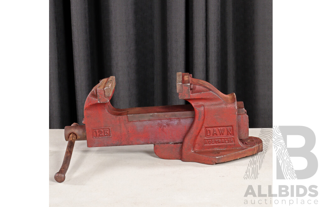 Large Bench Mount Vice by Dawn