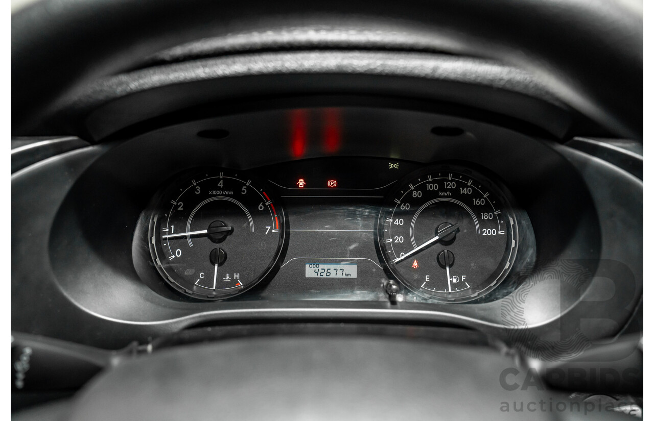 03/2018 Toyota Hilux Workmate TGN121R MY17 C/Chas Silver 2.7L