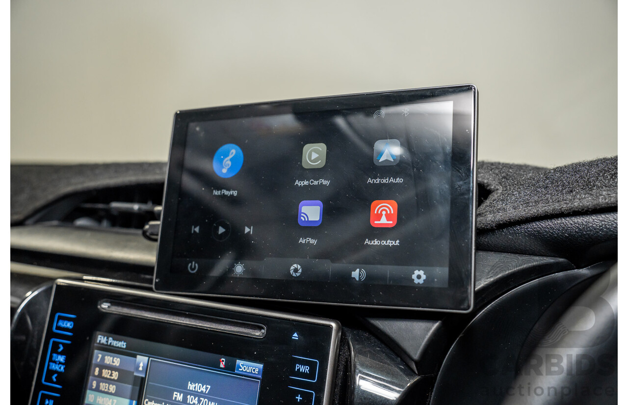 03/2018 Toyota Hilux Workmate TGN121R MY17 C/Chas Silver 2.7L