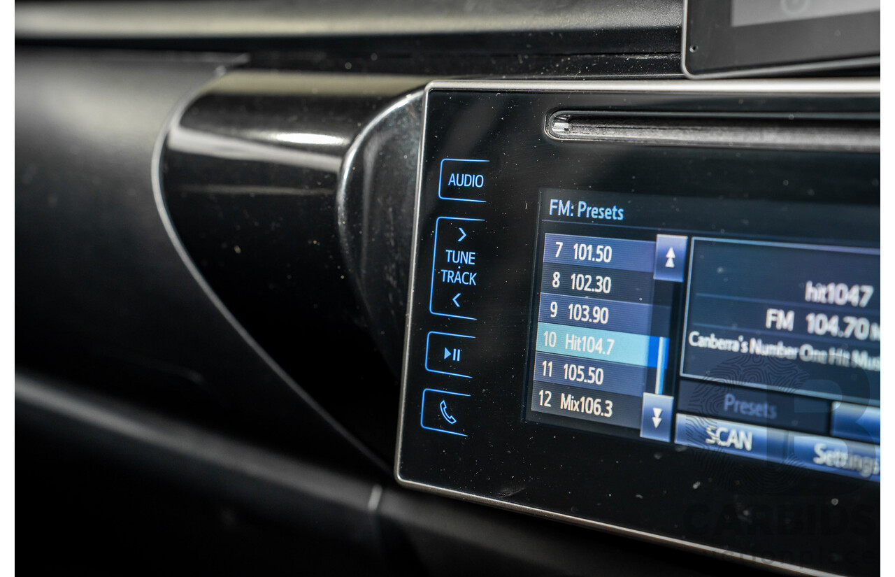 03/2018 Toyota Hilux Workmate TGN121R MY17 C/Chas Silver 2.7L