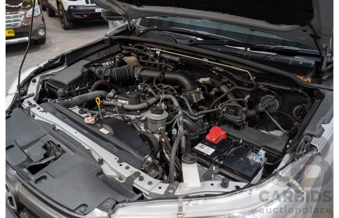 03/2018 Toyota Hilux Workmate TGN121R MY17 C/Chas Silver 2.7L