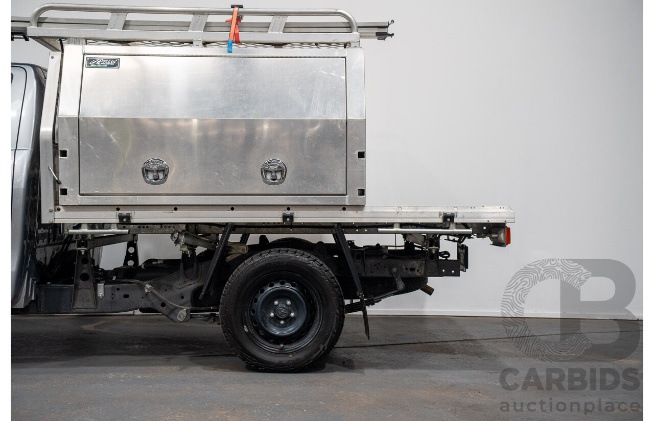 03/2018 Toyota Hilux Workmate TGN121R MY17 C/Chas Silver 2.7L