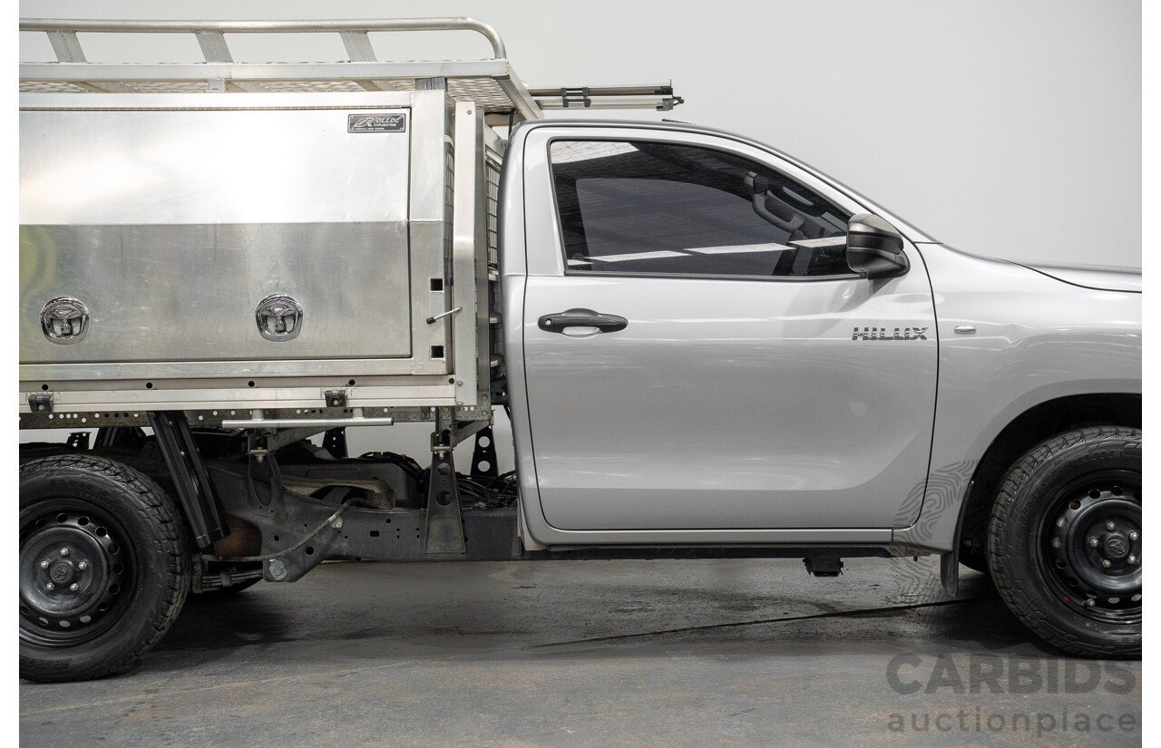 03/2018 Toyota Hilux Workmate TGN121R MY17 C/Chas Silver 2.7L