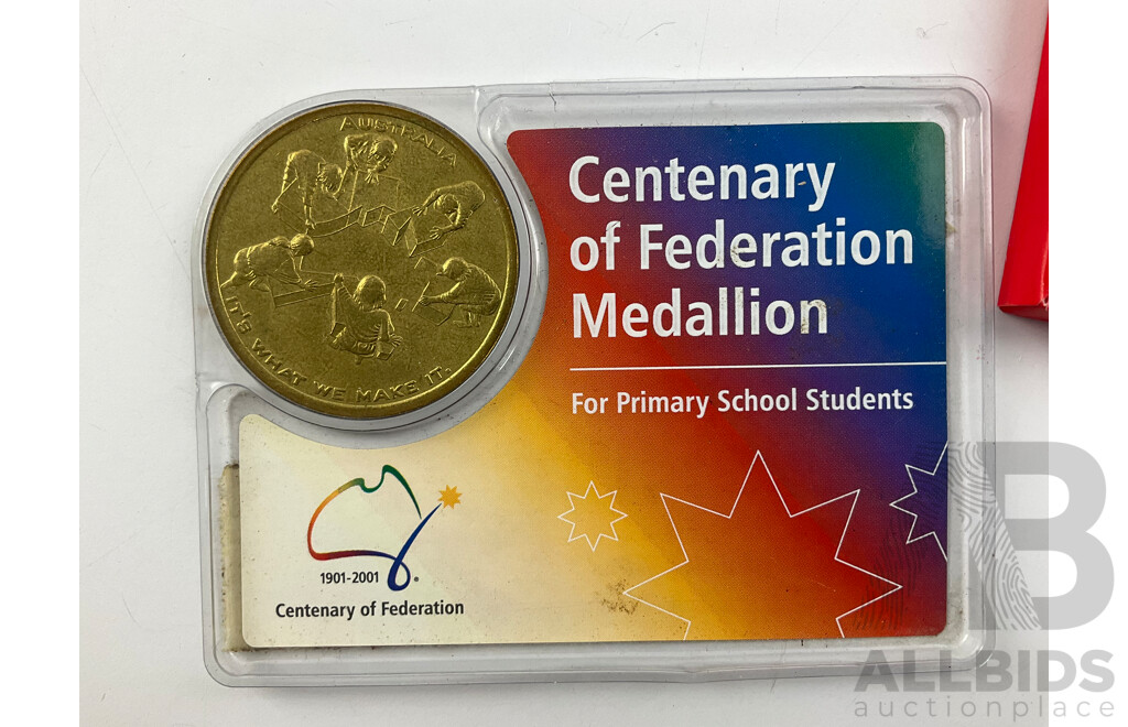 Australian Perth Mint 2019 Silver Star One Dollar Coin .999 and 2001 Federation Medallion