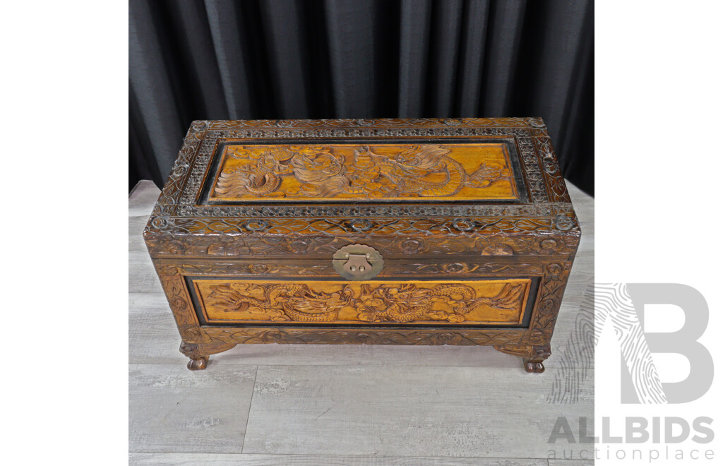 Carved Camphorwood Trunk