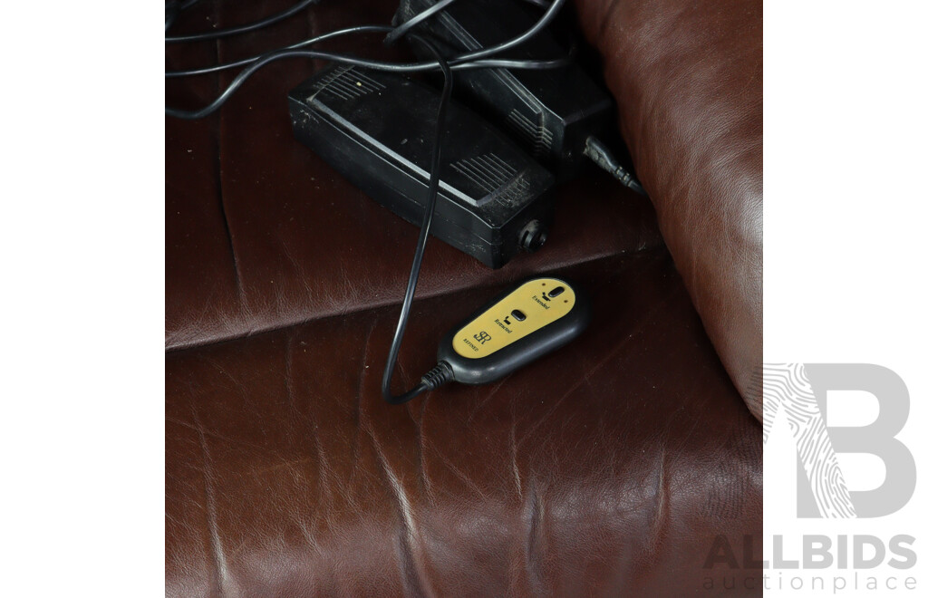 Leather Electric Reclining Five Piece Lounge Suite