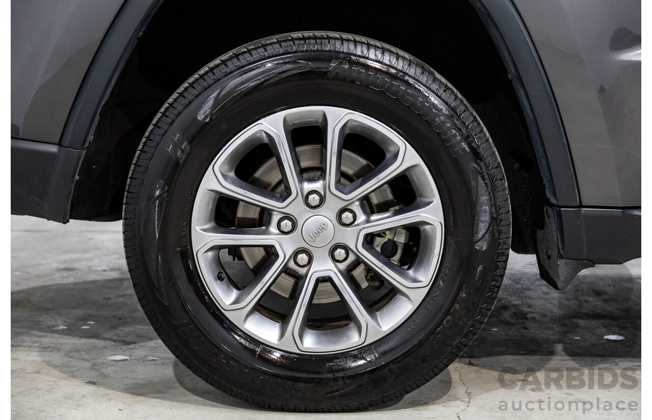 10/2013 Jeep Grand Cherokee Laredo WK MY14 4d Wagon Granite Crystal Pearl V6 3.6L