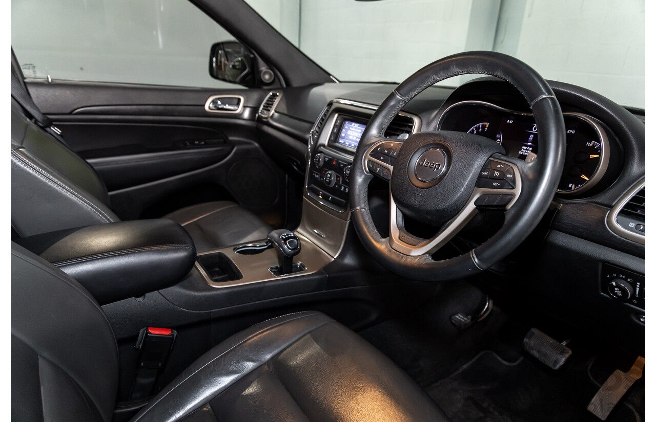 10/2013 Jeep Grand Cherokee Laredo WK MY14 4d Wagon Granite Crystal Pearl V6 3.6L