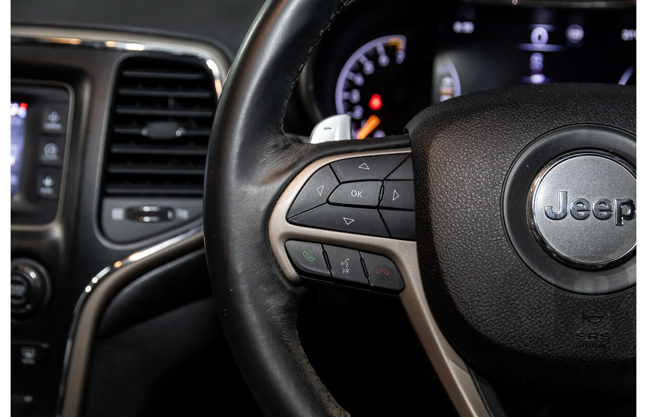 10/2013 Jeep Grand Cherokee Laredo WK MY14 4d Wagon Granite Crystal Pearl V6 3.6L