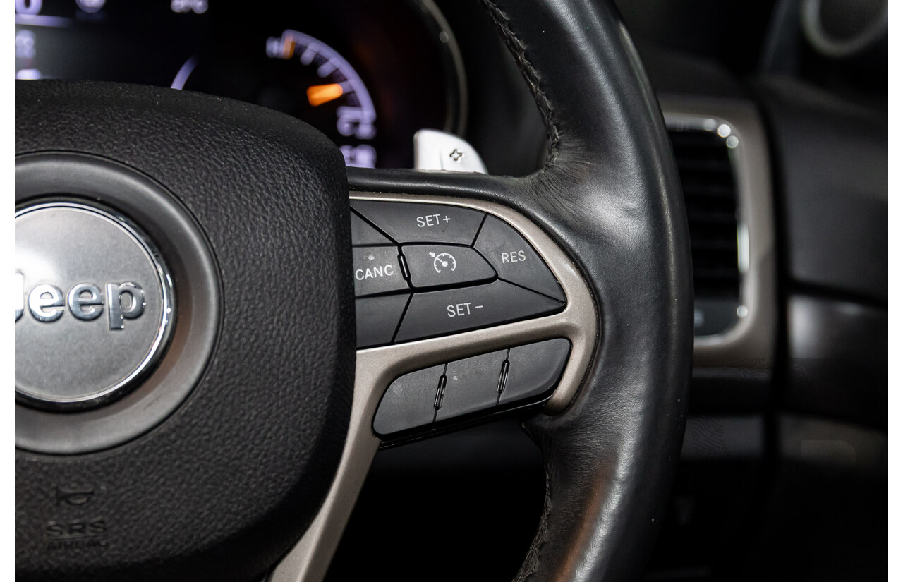 10/2013 Jeep Grand Cherokee Laredo WK MY14 4d Wagon Granite Crystal Pearl V6 3.6L