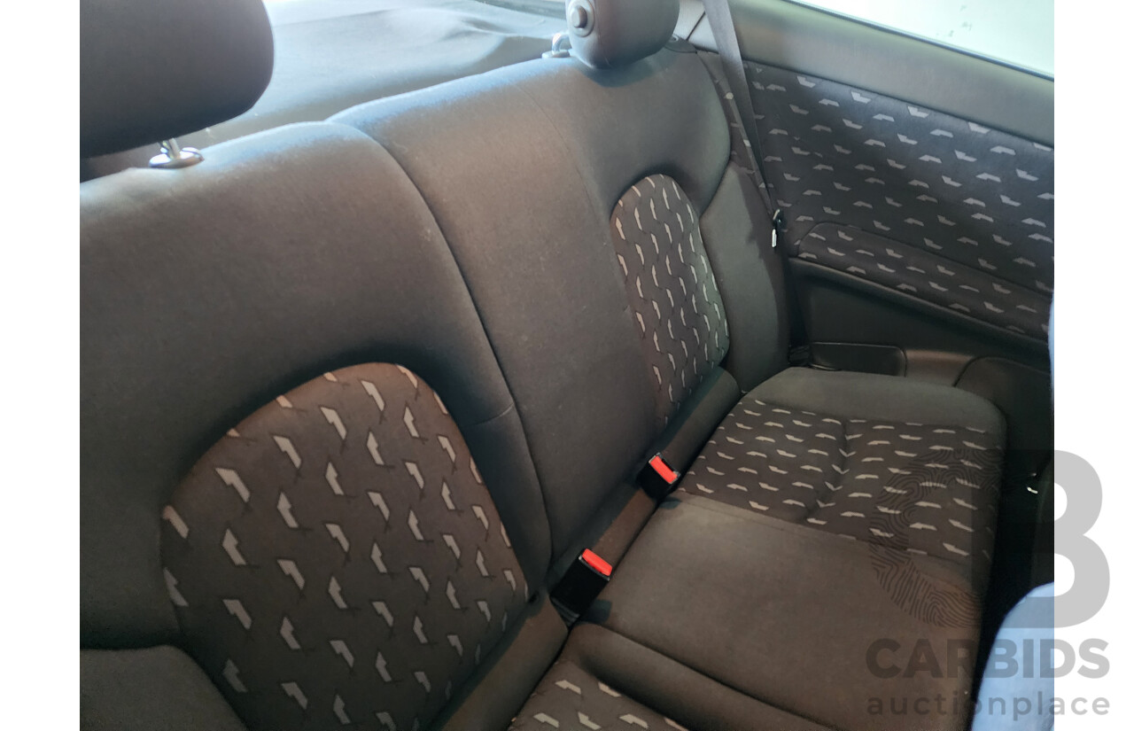 8/2002 Mercedes-Benz C200 Kompressor CL203 2d Coupe Silver 1.8L