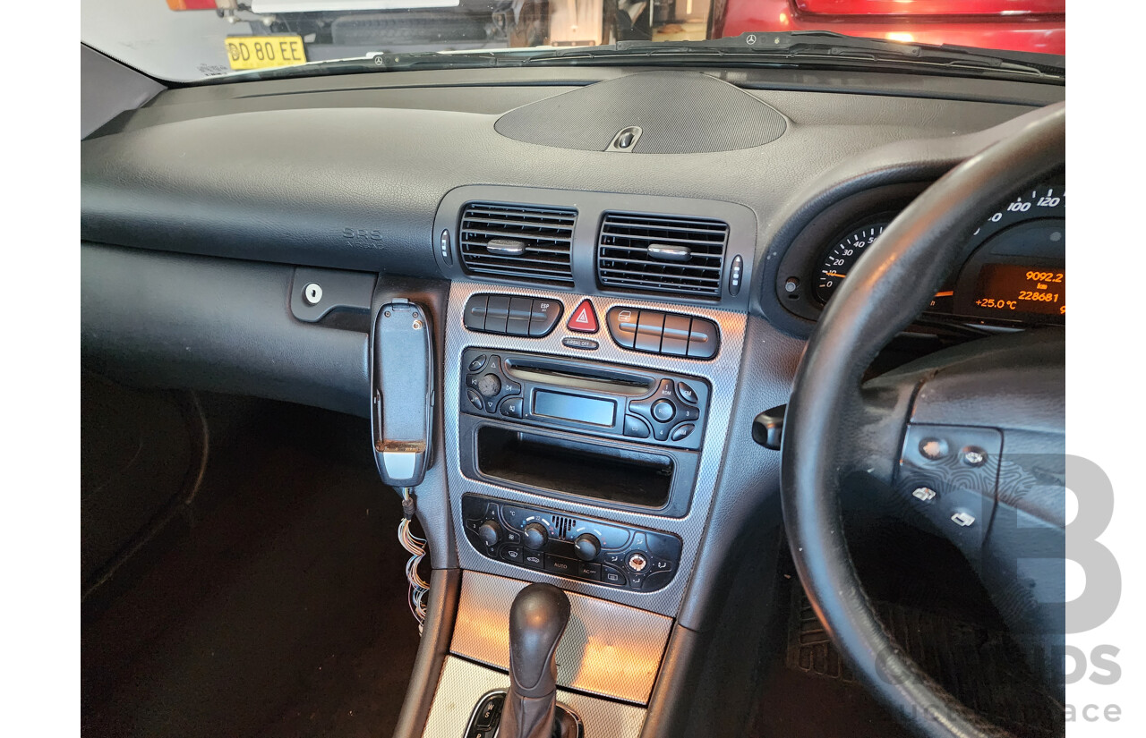 8/2002 Mercedes-Benz C200 Kompressor CL203 2d Coupe Silver 1.8L