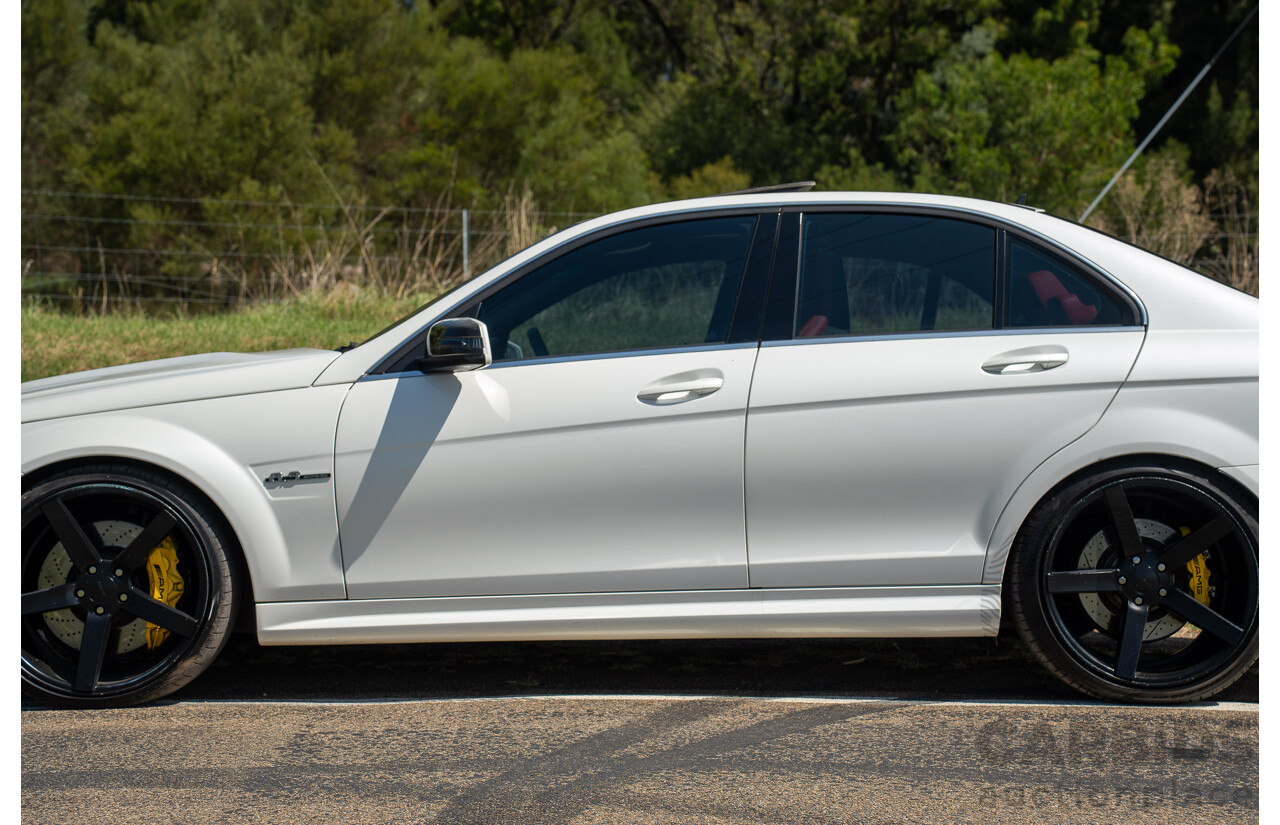 8/2012 Mercedes Benz C63 AMG W204 MY12 4d Sedan Diamond White Bright Metallic V8 6.3L