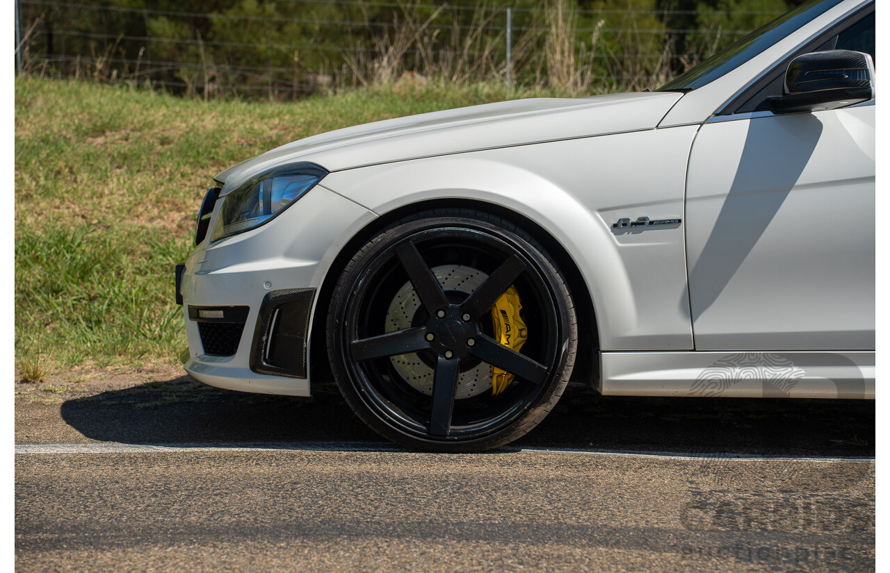 8/2012 Mercedes Benz C63 AMG W204 MY12 4d Sedan Diamond White Bright Metallic V8 6.3L