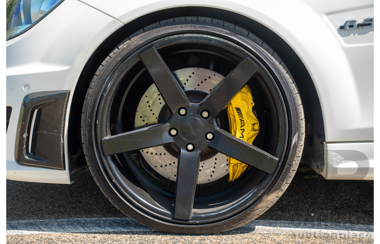 8/2012 Mercedes Benz C63 AMG W204 MY12 4d Sedan Diamond White Bright Metallic V8 6.3L