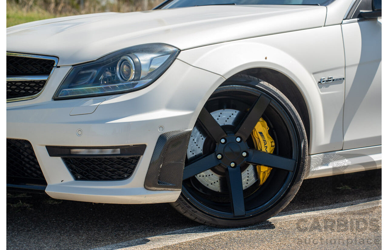 8/2012 Mercedes Benz C63 AMG W204 MY12 4d Sedan Diamond White Bright Metallic V8 6.3L