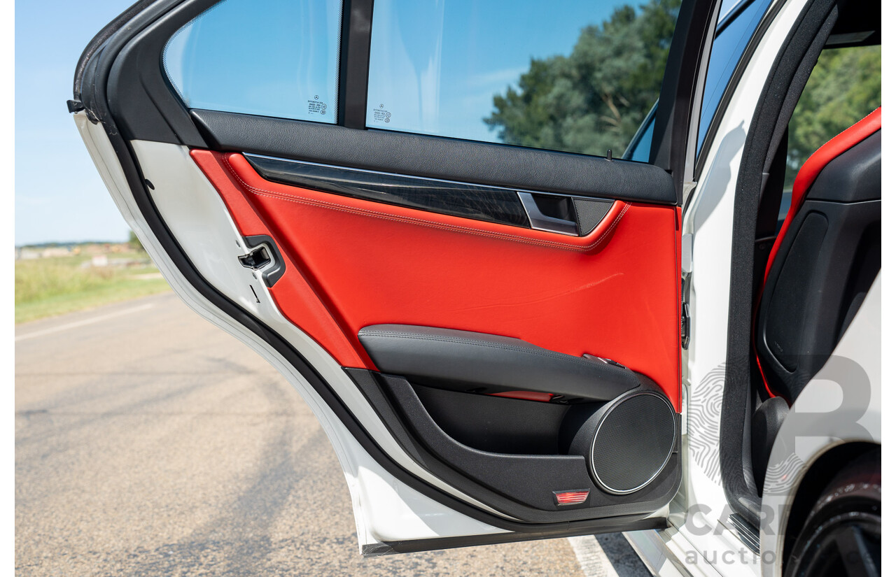 8/2012 Mercedes Benz C63 AMG W204 MY12 4d Sedan Diamond White Bright Metallic V8 6.3L