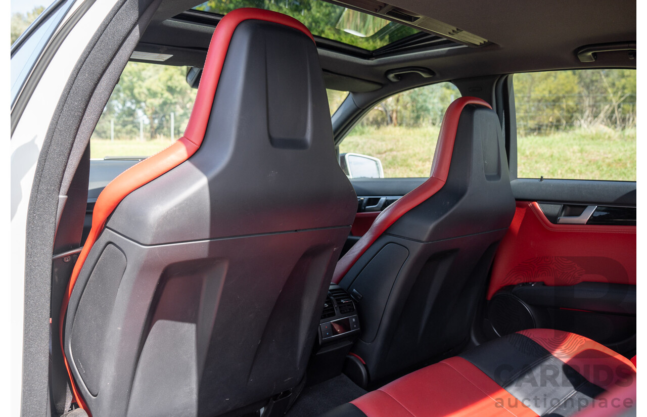 8/2012 Mercedes Benz C63 AMG W204 MY12 4d Sedan Diamond White Bright Metallic V8 6.3L