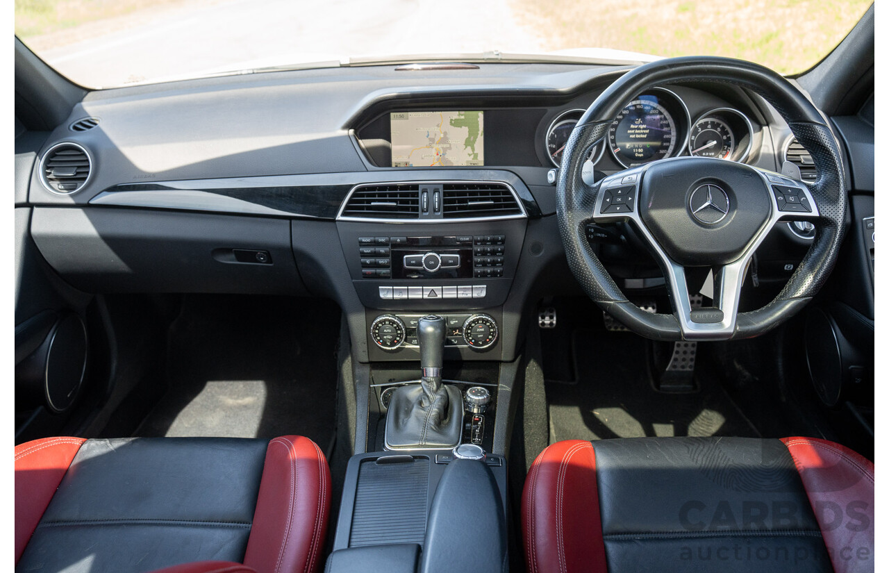 8/2012 Mercedes Benz C63 AMG W204 MY12 4d Sedan Diamond White Bright Metallic V8 6.3L