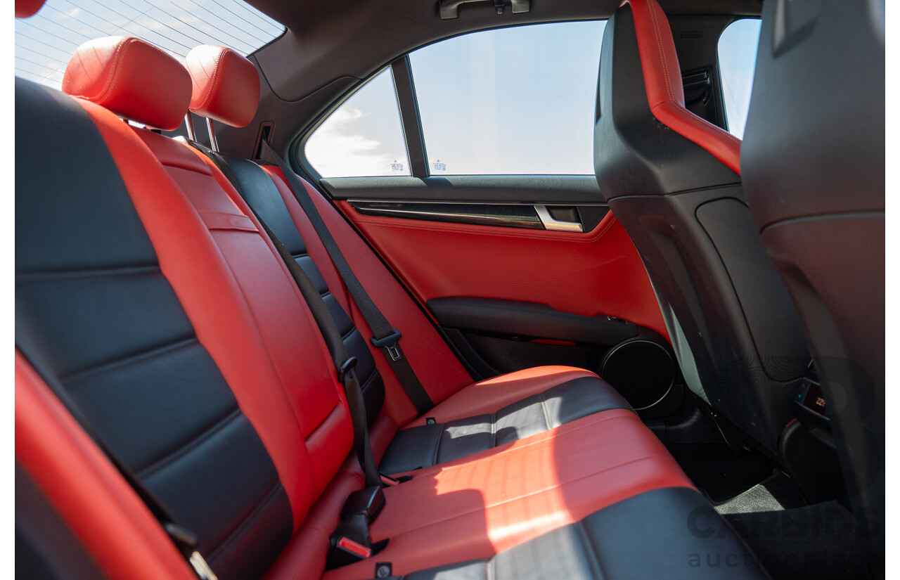 8/2012 Mercedes Benz C63 AMG W204 MY12 4d Sedan Diamond White Bright Metallic V8 6.3L