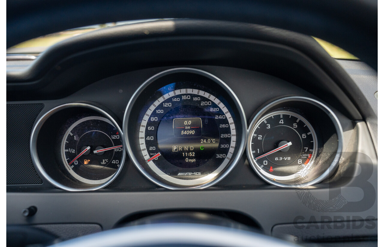 8/2012 Mercedes Benz C63 AMG W204 MY12 4d Sedan Diamond White Bright Metallic V8 6.3L