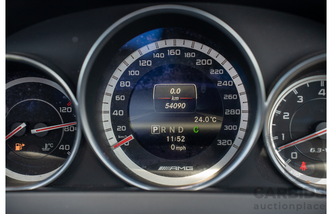 8/2012 Mercedes Benz C63 AMG W204 MY12 4d Sedan Diamond White Bright Metallic V8 6.3L