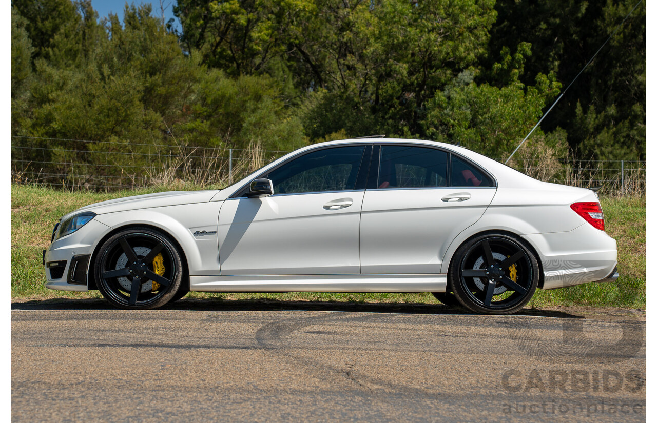 8/2012 Mercedes Benz C63 AMG W204 MY12 4d Sedan Diamond White Bright Metallic V8 6.3L