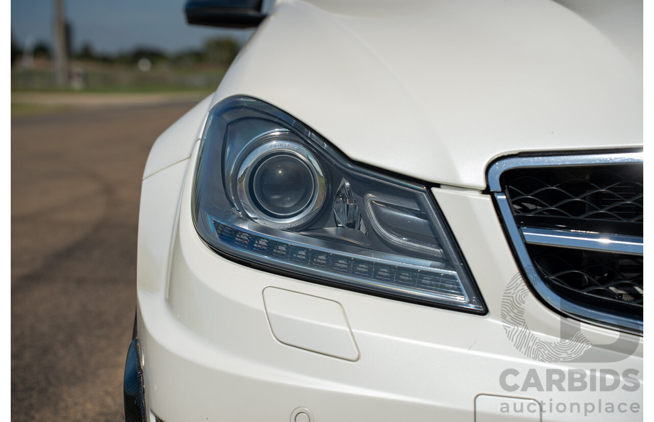 8/2012 Mercedes Benz C63 AMG W204 MY12 4d Sedan Diamond White Bright Metallic V8 6.3L