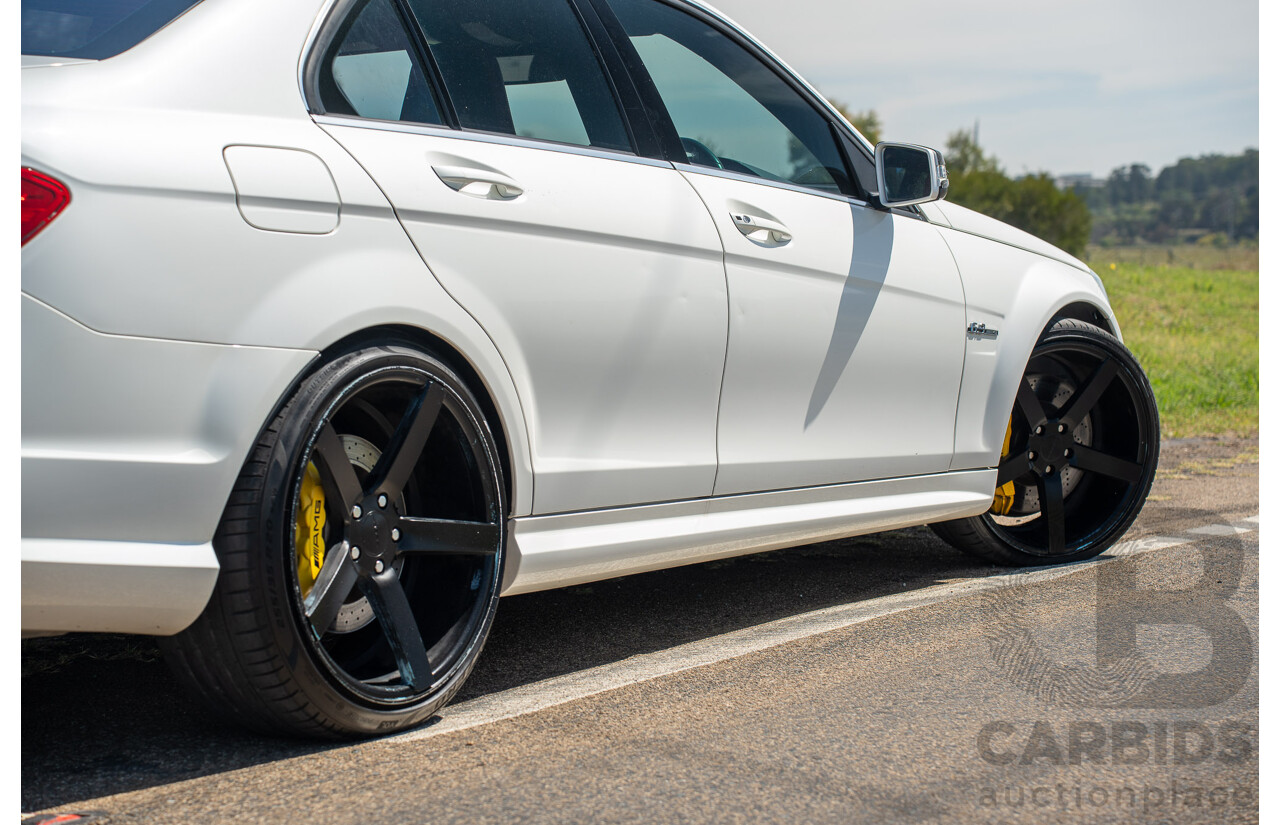 8/2012 Mercedes Benz C63 AMG W204 MY12 4d Sedan Diamond White Bright Metallic V8 6.3L