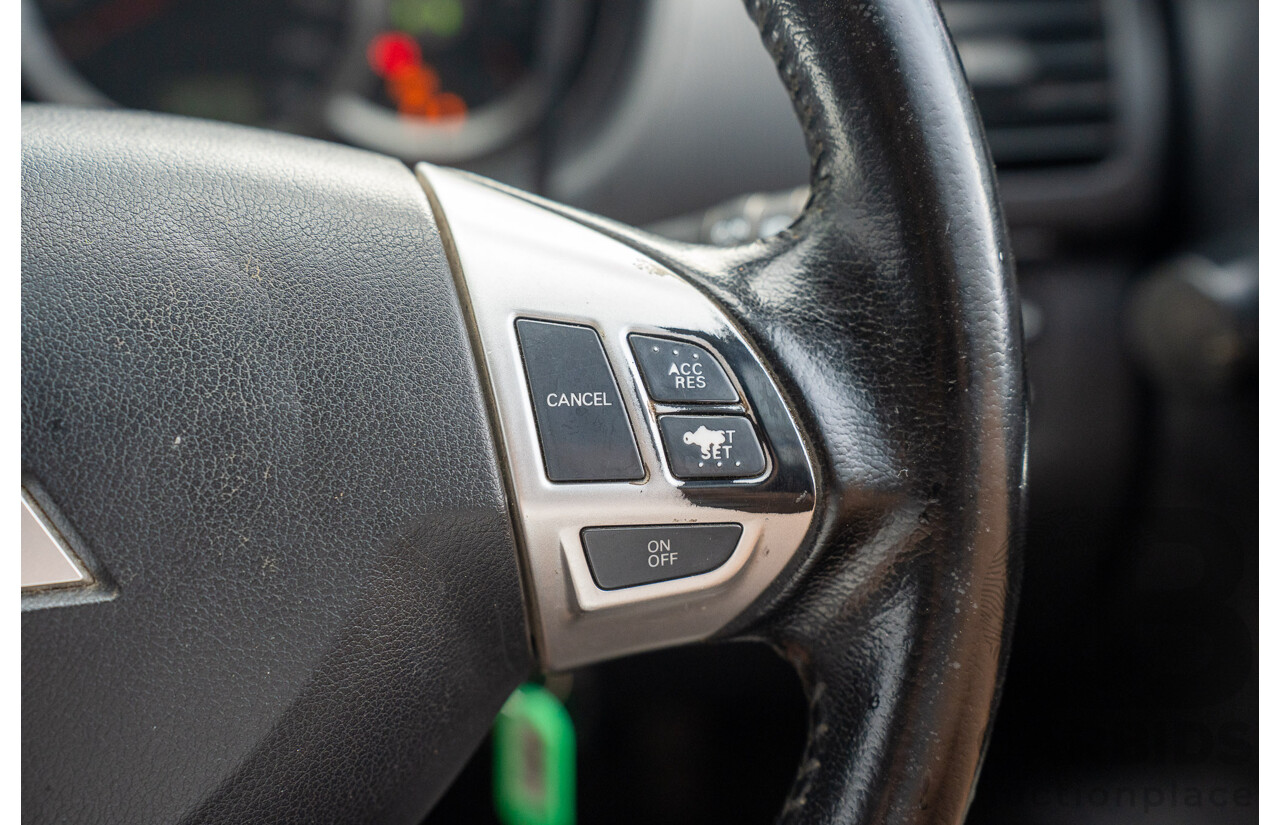 4/2014 Mitsubishi Triton GLX-R (4x4) MN MY15 Double Cab Utility Black Pearl Turbo Diesel 2.5L