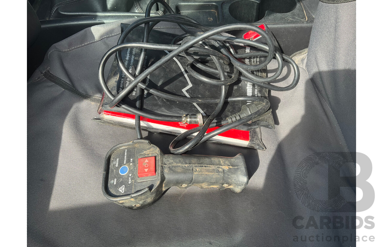 4/2014 Mitsubishi Triton GLX-R (4x4) MN MY15 Double Cab Utility Black Pearl Turbo Diesel 2.5L