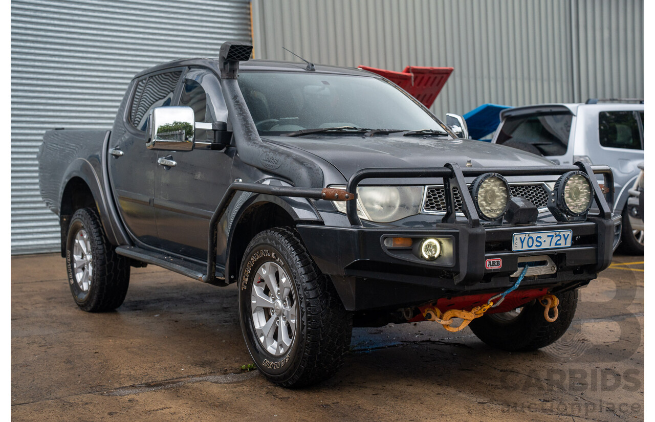 4/2014 Mitsubishi Triton GLX-R (4x4) MN MY15 Double Cab Utility Black Pearl Turbo Diesel 2.5L