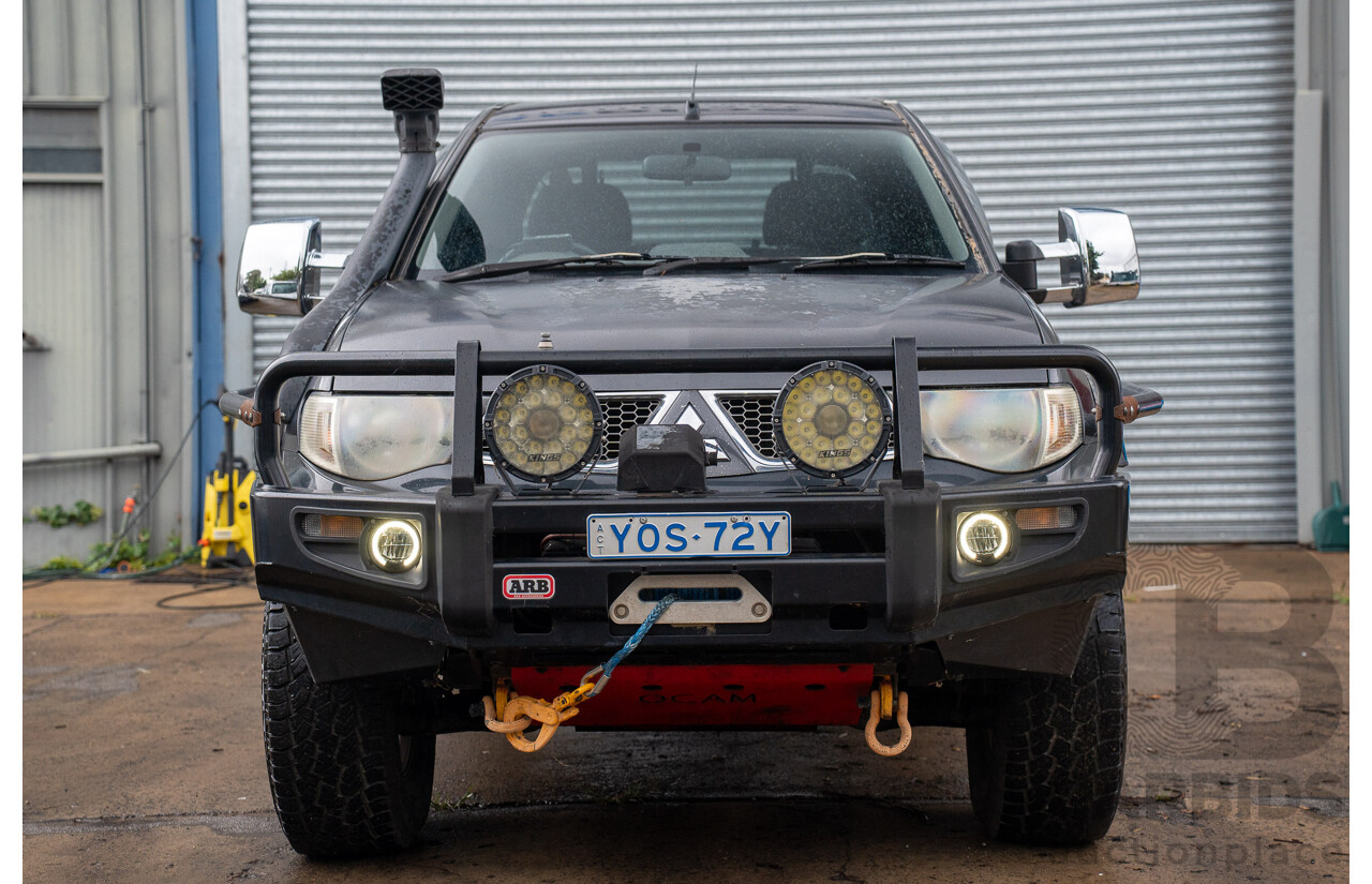 4/2014 Mitsubishi Triton GLX-R (4x4) MN MY15 Double Cab Utility Black Pearl Turbo Diesel 2.5L