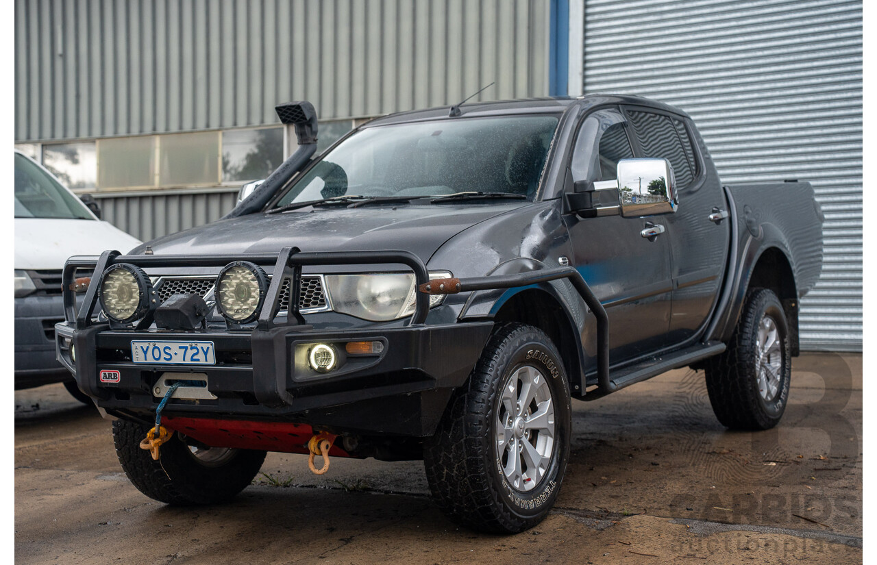 4/2014 Mitsubishi Triton GLX-R (4x4) MN MY15 Double Cab Utility Black Pearl Turbo Diesel 2.5L