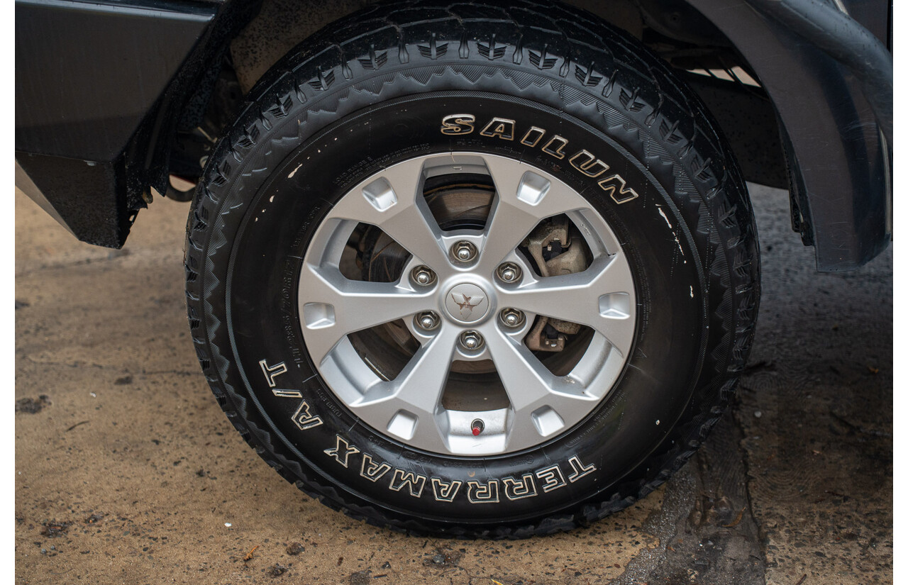 4/2014 Mitsubishi Triton GLX-R (4x4) MN MY15 Double Cab Utility Black Pearl Turbo Diesel 2.5L