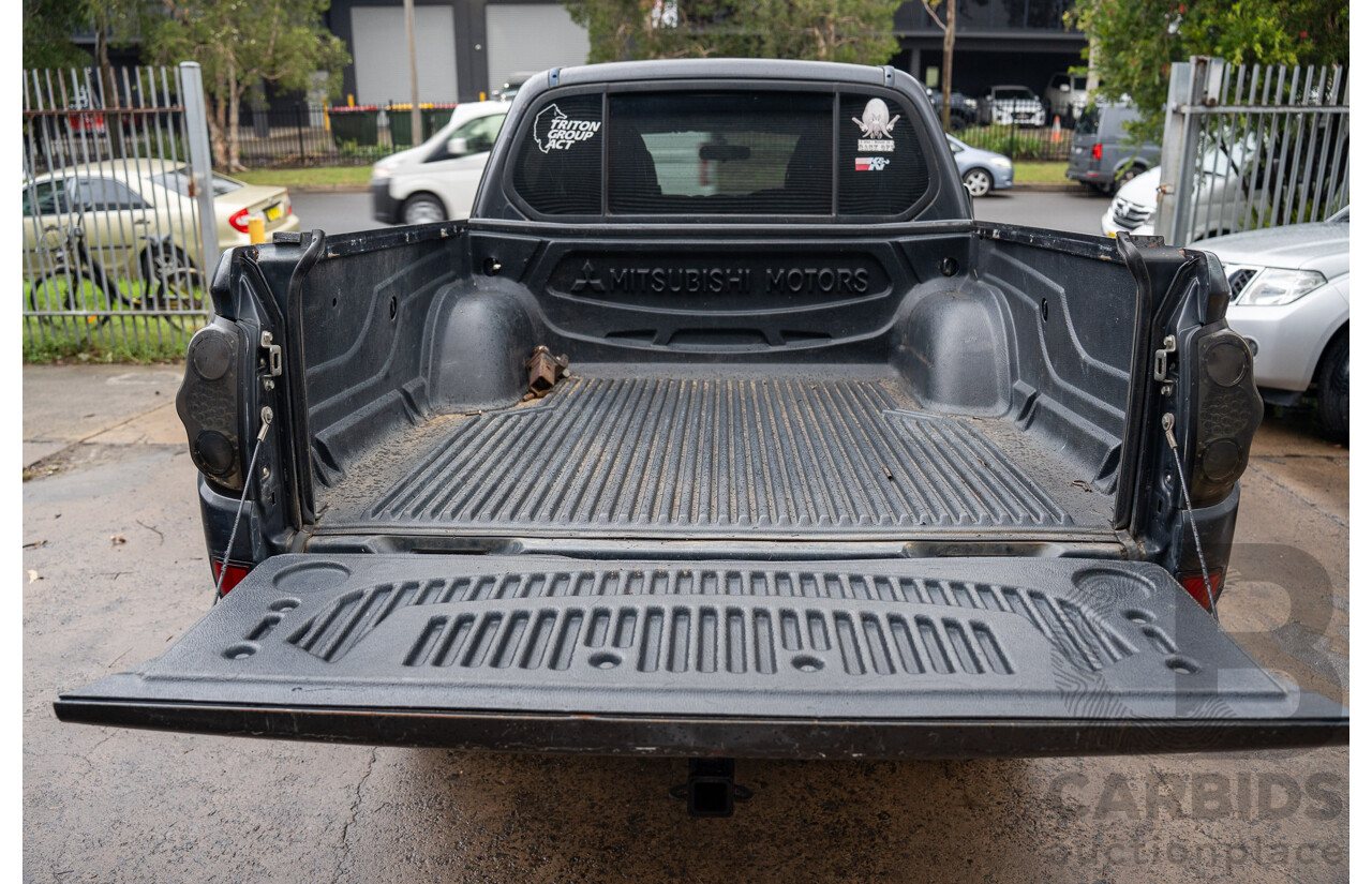 4/2014 Mitsubishi Triton GLX-R (4x4) MN MY15 Double Cab Utility Black Pearl Turbo Diesel 2.5L