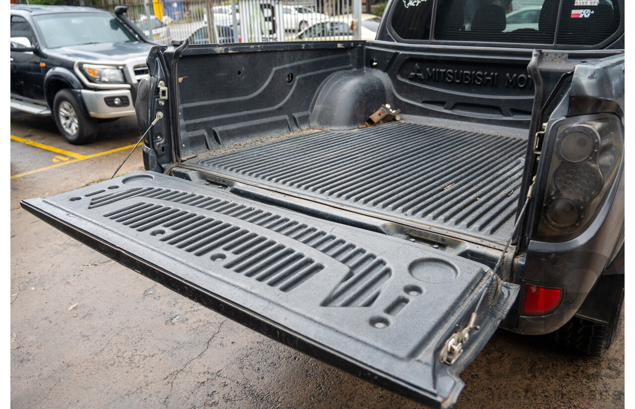 4/2014 Mitsubishi Triton GLX-R (4x4) MN MY15 Double Cab Utility Black Pearl Turbo Diesel 2.5L