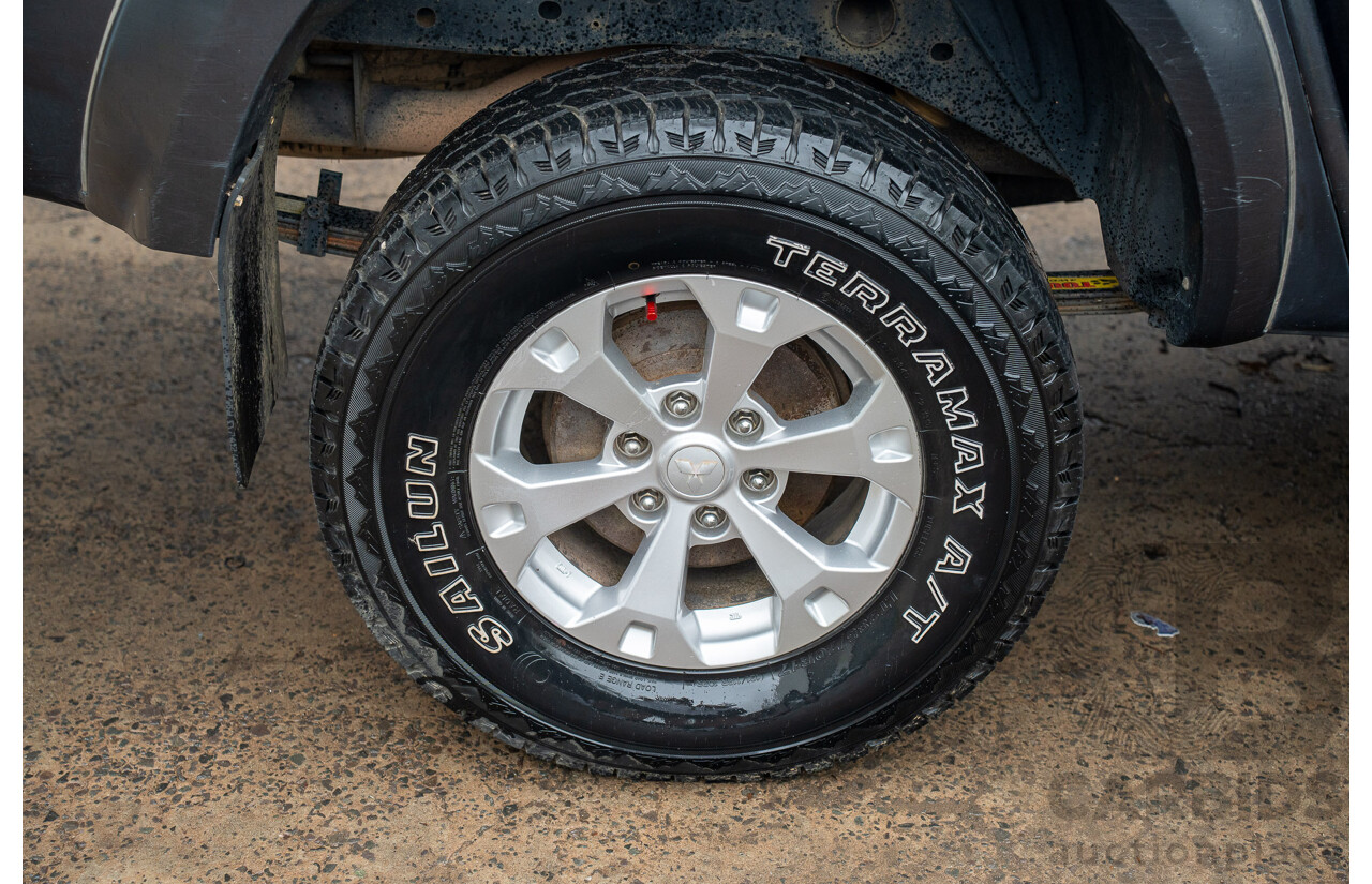 4/2014 Mitsubishi Triton GLX-R (4x4) MN MY15 Double Cab Utility Black Pearl Turbo Diesel 2.5L