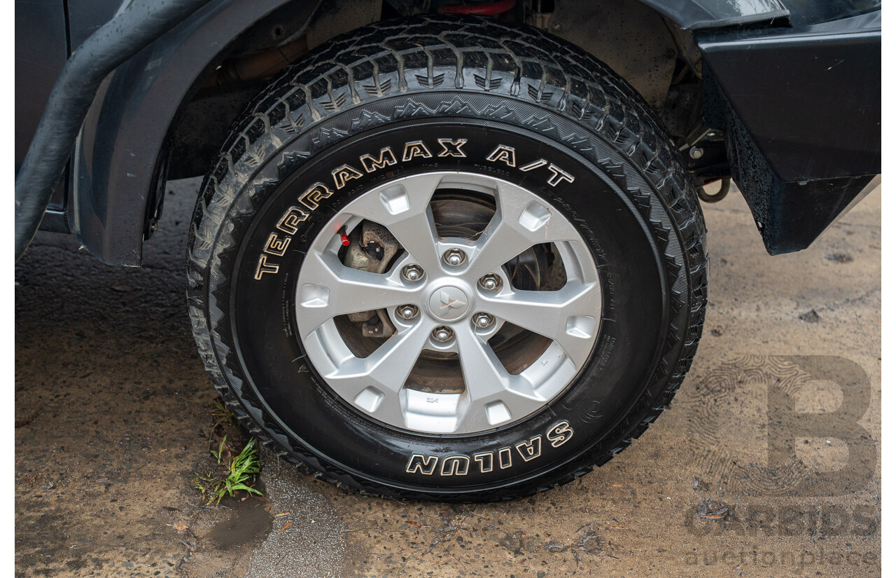 4/2014 Mitsubishi Triton GLX-R (4x4) MN MY15 Double Cab Utility Black Pearl Turbo Diesel 2.5L