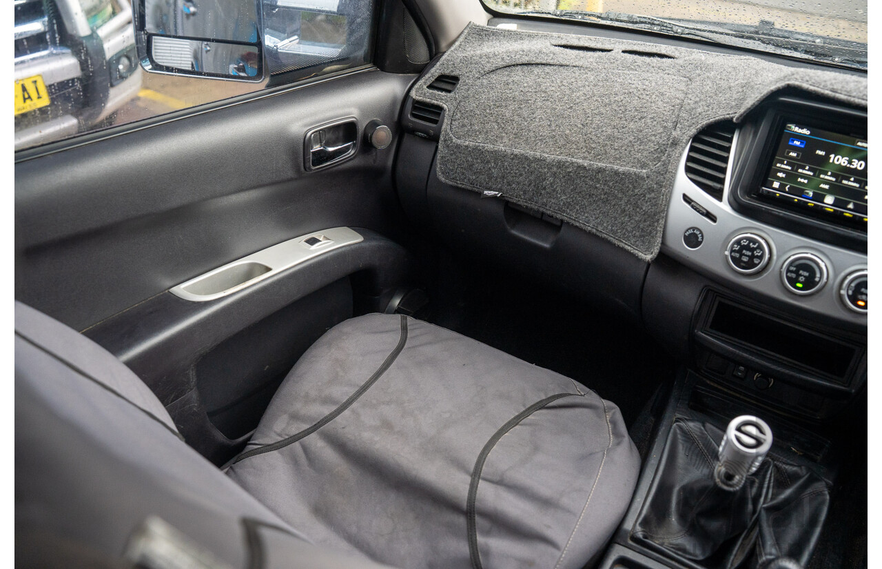 4/2014 Mitsubishi Triton GLX-R (4x4) MN MY15 Double Cab Utility Black Pearl Turbo Diesel 2.5L