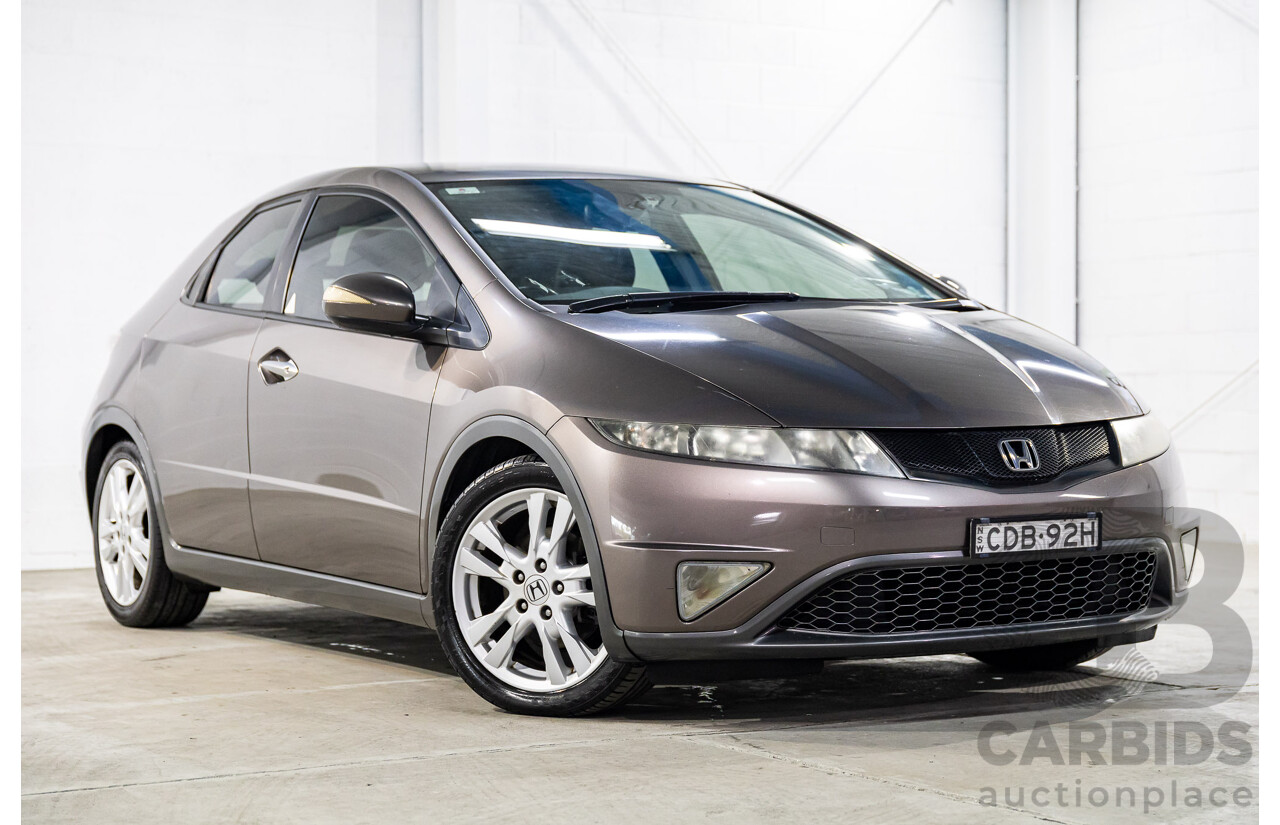 7/2011 Honda Civic Si FK MY11 5d Hatchback Urban Titianium Metallic 1.8L