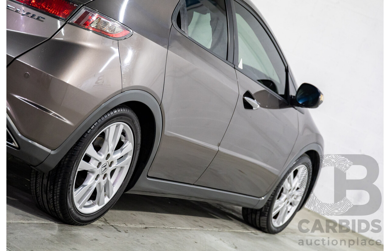 7/2011 Honda Civic Si FK MY11 5d Hatchback Urban Titianium Metallic 1.8L