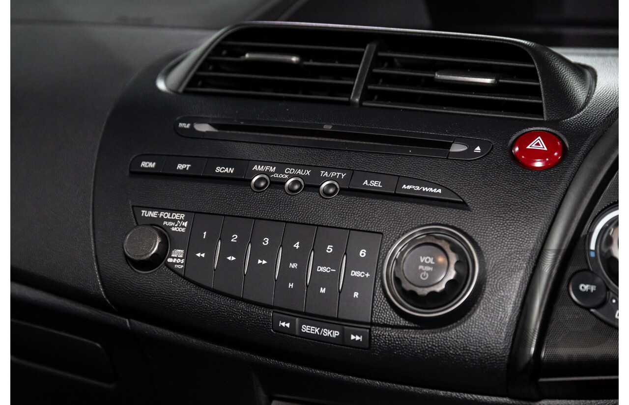 7/2011 Honda Civic Si FK MY11 5d Hatchback Urban Titianium Metallic 1.8L