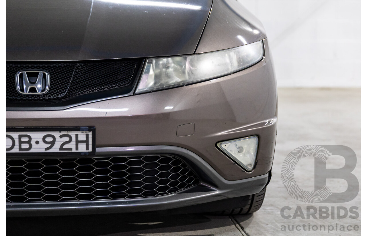 7/2011 Honda Civic Si FK MY11 5d Hatchback Urban Titianium Metallic 1.8L